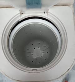 Haier Washing Machine and Spinner