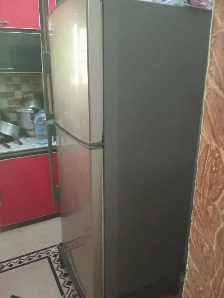 Refrigerator for sale in Good condition 1