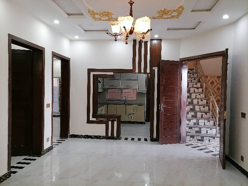 9.5 Marla Brand New Double Storey House  Sale  College Road Lahore 0