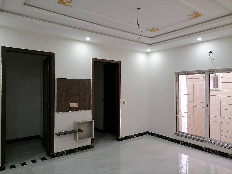 9.5 Marla Brand New Double Storey House  Sale  College Road Lahore 30