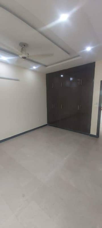 10 Marla Uppar Portion Lower Lock Independent Option Wapda Town Phase 1 Available For Rent 4