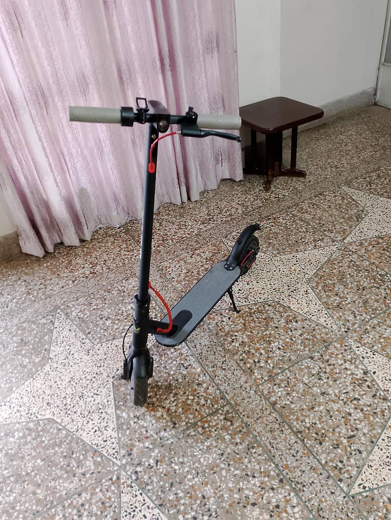 ELECTRIC SCOOTER FOR SALE 0