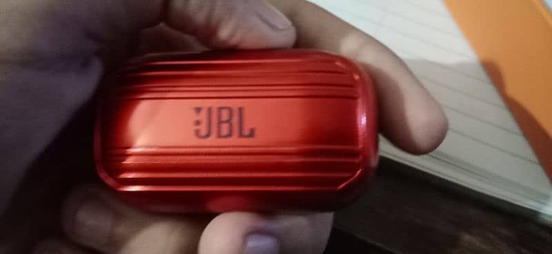 JBL by HARMAN wireless Bluetooth headphones 4