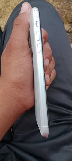 iPhone xr 10by 10 condition 3 months E Sim working battery service par