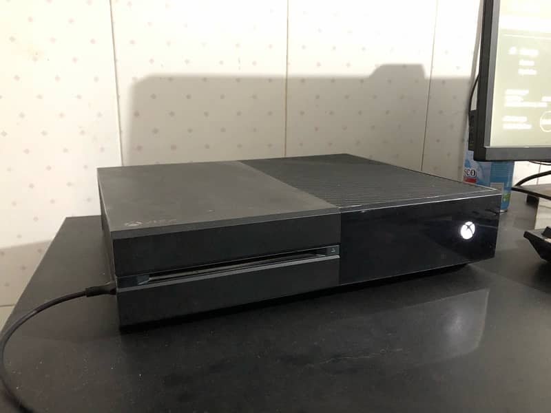 Xbox one 1tb sealed With installed games 5