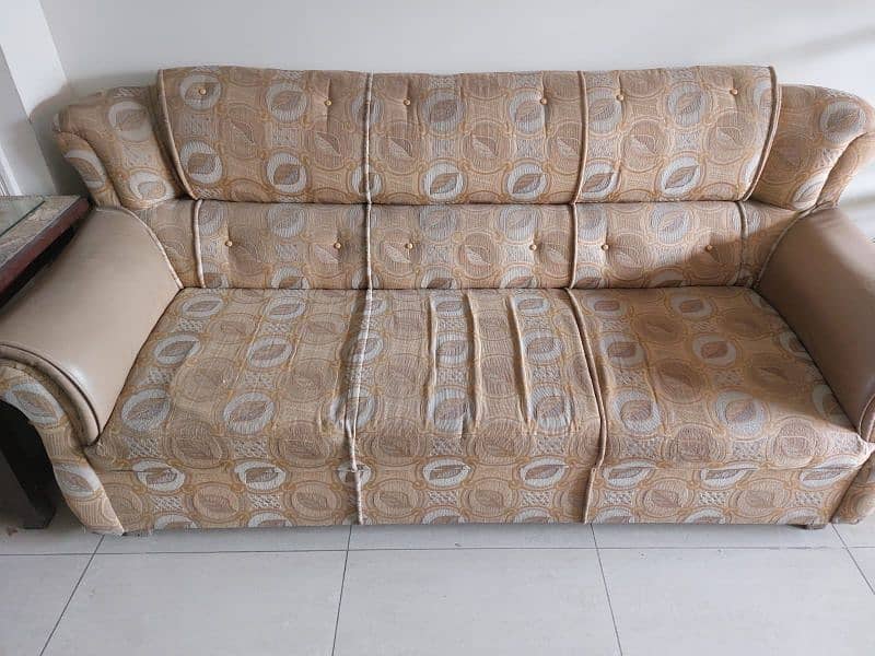 7 Seater Sofa Set For URGENT SALE 1