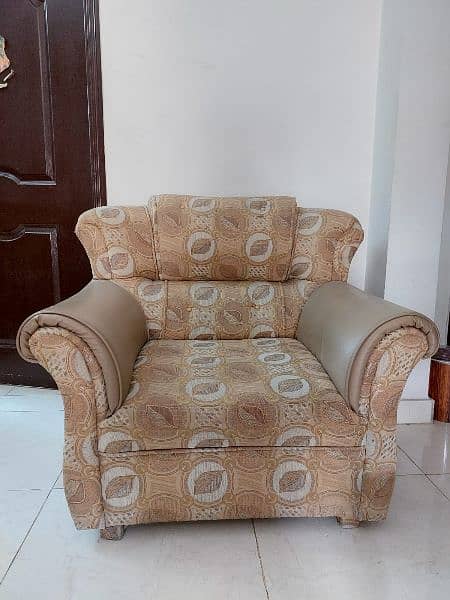 7 Seater Sofa Set For URGENT SALE 2