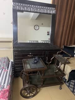 Dressing Table with Hanging Mirror