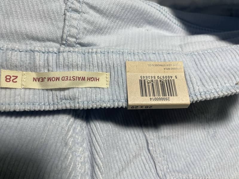 new levis mom jeans 28 x 29 4
