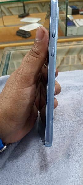 Samsung galaxy A33 5G in very cheap price good condition 6