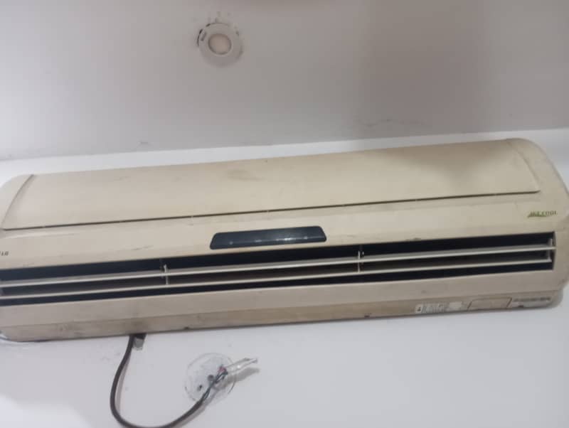 LG 1.5 TON AC FOR SALE IN LAHORE 0