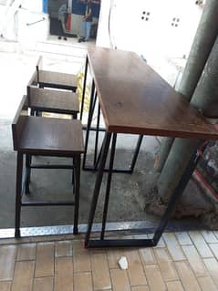 bar stools with bar table