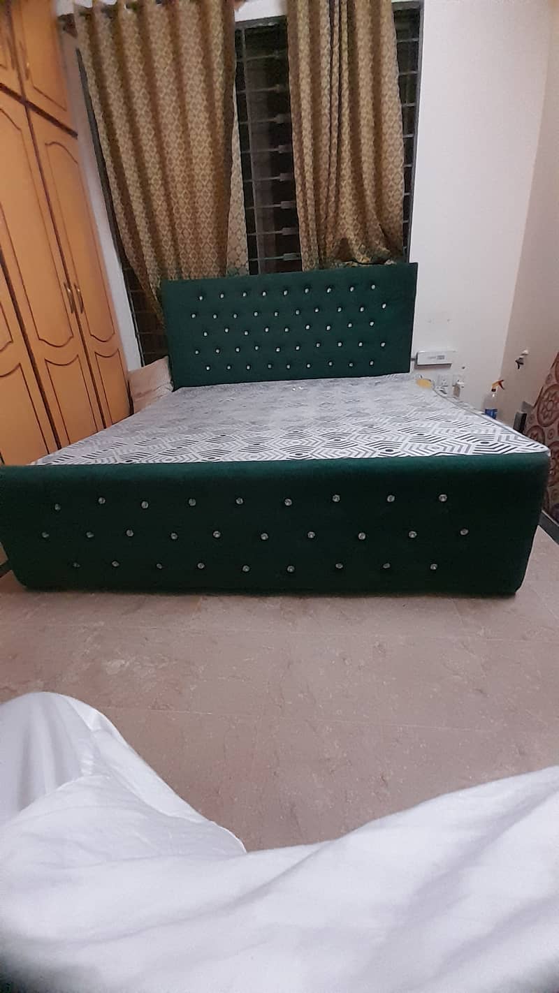 Wellwat bed for sale with mattress in G-14/4 islamabad 6