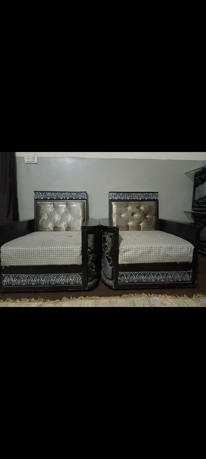 5 seater sofa in Good condition 6