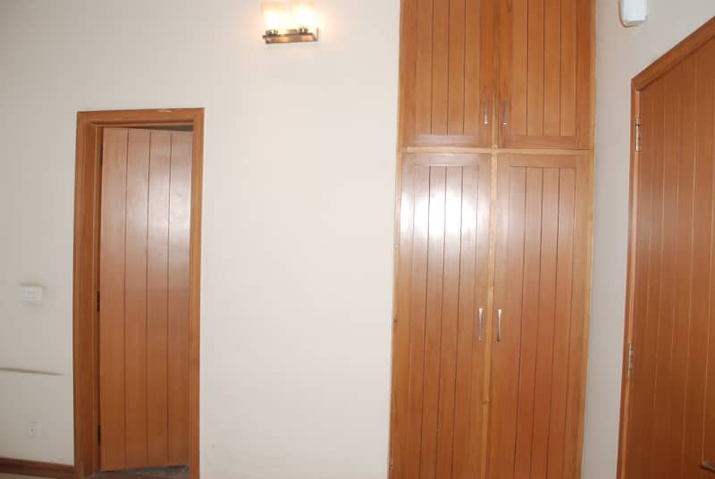 10 Marla Slightly Use Modern Design Beautiful Bungalow For Sale In Divine Homes New Airport Road Lahore 13