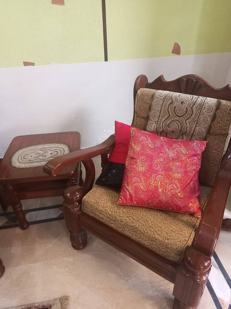 5 Seat Sofa Set with Side tables and Main table 2