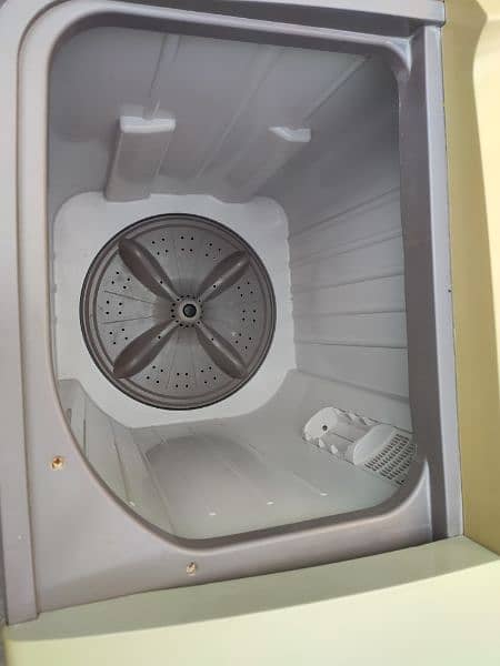 Twin Tub Super Asia (SA-241) Washing Machine Fresh Condition 2