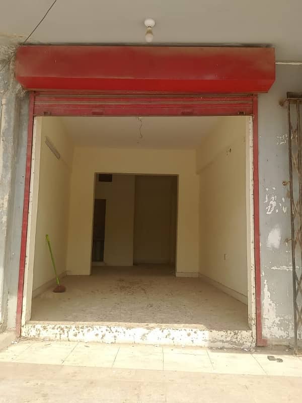 shop for Sale Gulshan E iqbal block 13D2 0