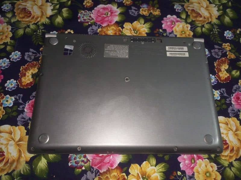 Toshiba Laptop i5 5300U 1