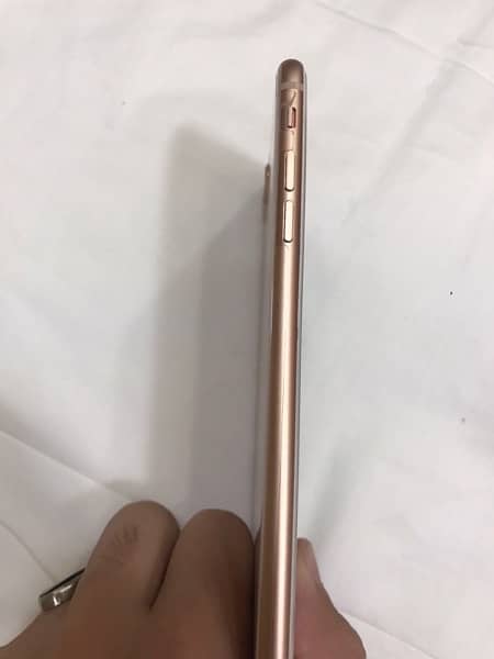 iPhone 8plus 64Gb jv battery change 10/10 golden color full ok 2