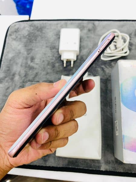 Vivo S1 Pro
8/128
With Complete box
Genuine Charger
10/10 condition 2