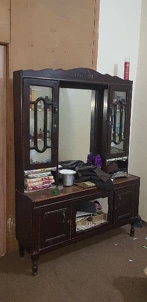 Dressing Table For Sell 1