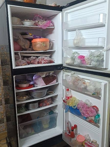 Pel Refrigerator. . . . 4