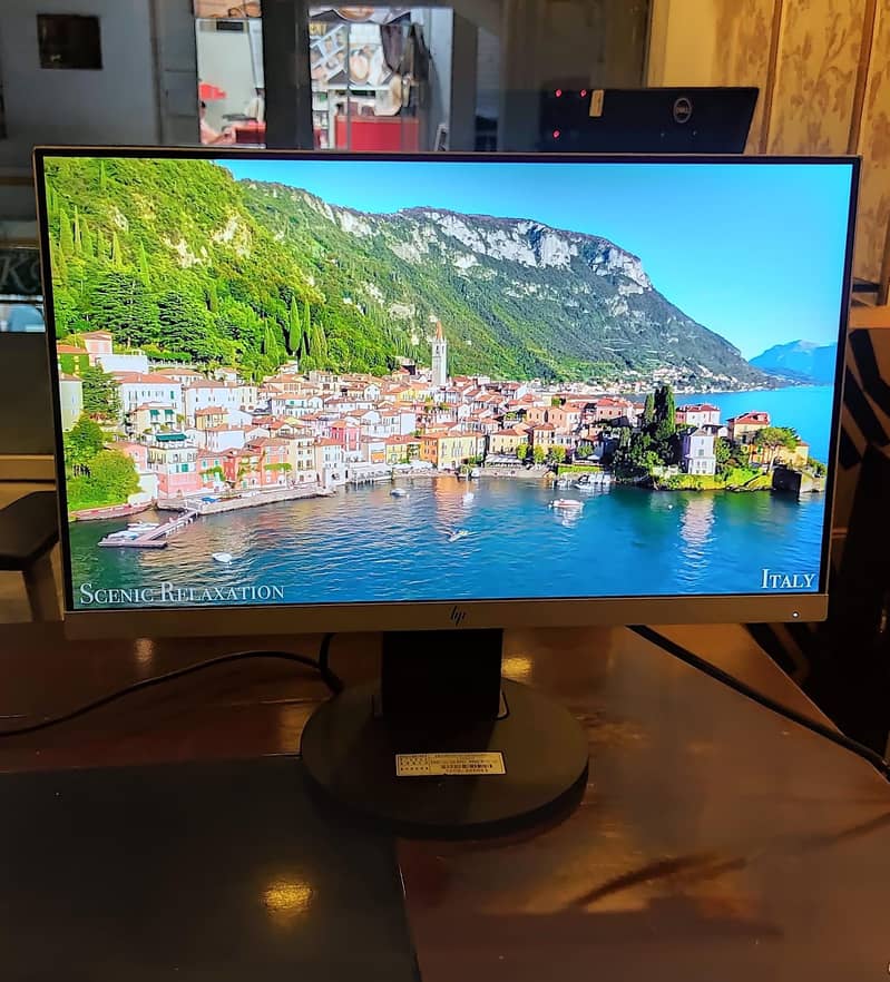 HP 22" inch Bezelless LCD Monitor for Sale 7