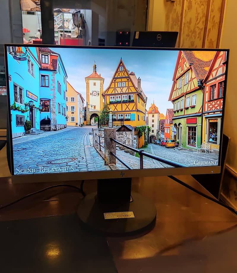 HP 22" inch Bezelless LCD Monitor for Sale 8