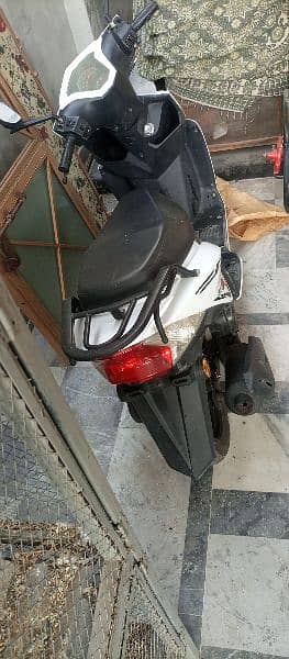 Honda scooter 6