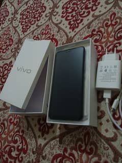VIVO Y55 MOBILE PHONE WITH ORIGINAL CHARGER AND CABLE,