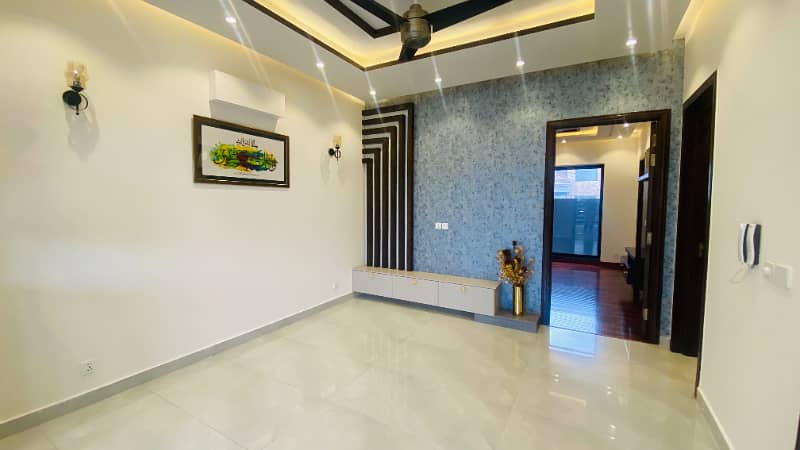 Most Luxurious 7 Marla Stunning Home Is Available For Rent In Dha Phase 6, Lahore. 10