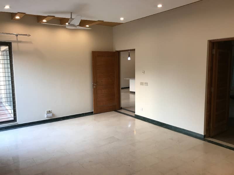 1 Kanal Most Amazing House For Rent In Dha Phase 5 Lahore 17