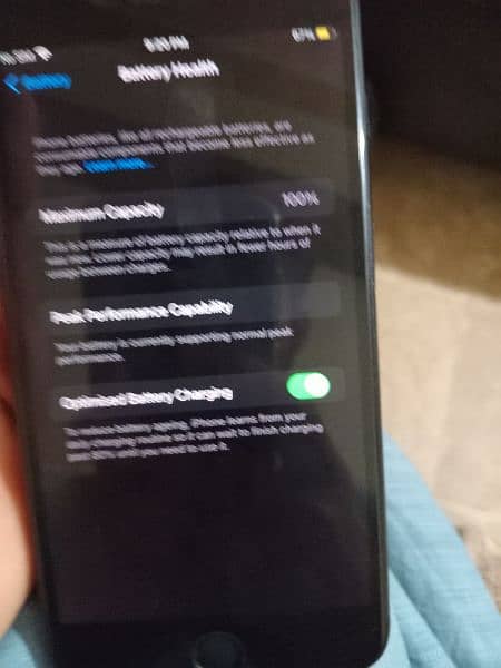 I phone 7 plus all ok 10/10 condition battery  change health  100 % 2