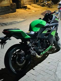 300cc origional Kawasaki ninja zx300 heavy bike