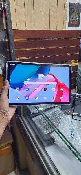 Lenovo p11 pro 2nd gen With Box  Charger 120Hertz OLEd Display tab 1