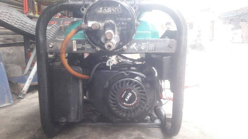 2.5 KVA generator for urgent sale at Shahfaisal colony 3