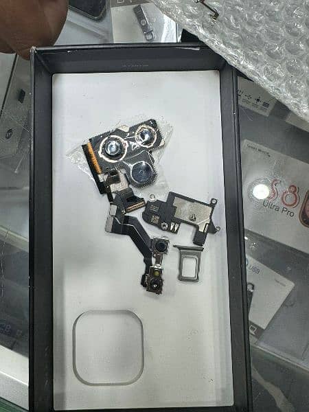 iphone 13 pro max motherboard and camera available 5
