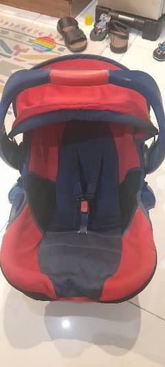 baby bouncer/carrier