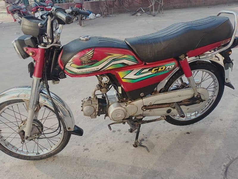 Honda 70 One Hand Used for Sale 75000 only 1