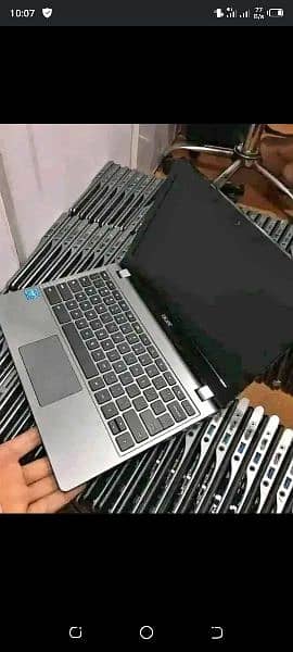 Acer Chromebook Laptop | Ram 4gb-SSD 128 | 4-5 hours battery timing 0