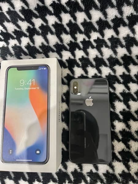 Apple iPhone XS 64 dual sim official pta 10/10 condition 0