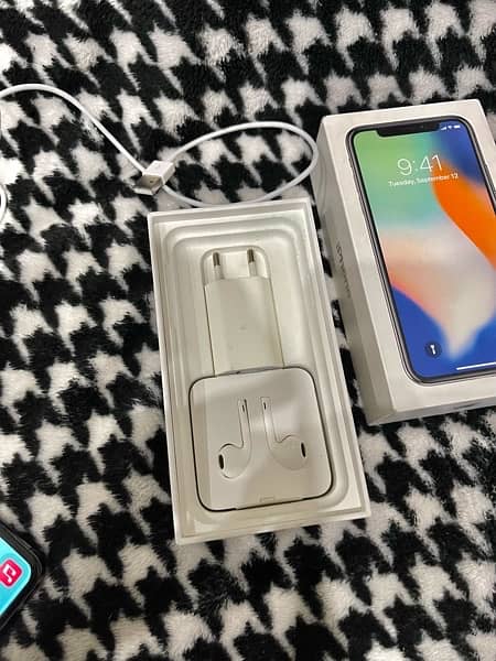 Apple iPhone XS 64 dual sim official pta 10/10 condition 7