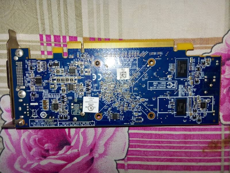 AMD RADEON HD 6350 1