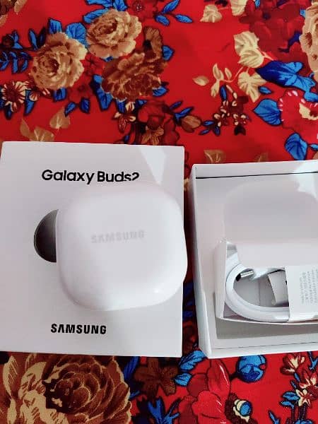 Samsung Galaxy Buds 2 6