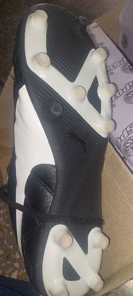 original puma football shoes UK imported 3