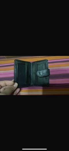 Small compact wallet
