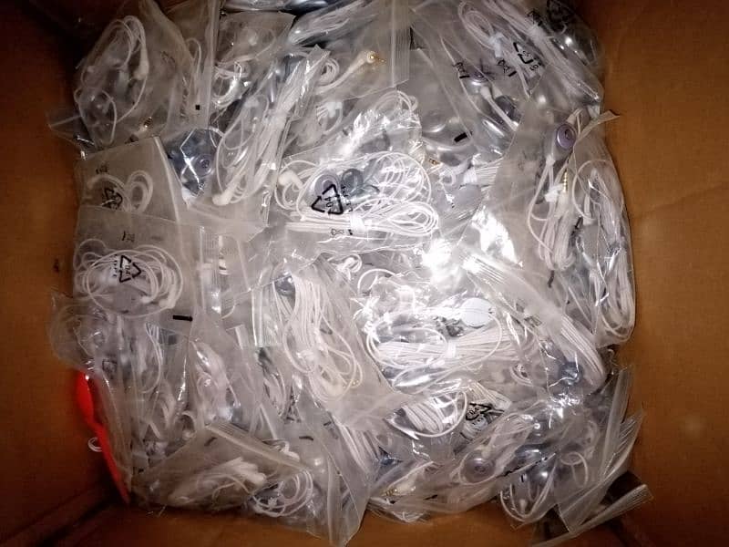 MP3 Hand free Available in bulk Quantity 0