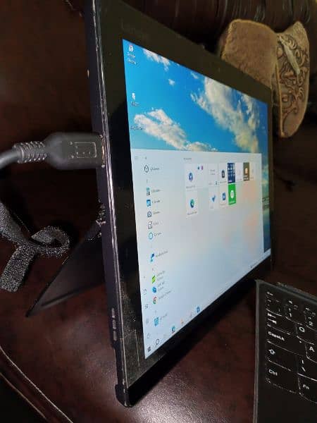 Lenovo surface not book tab 10