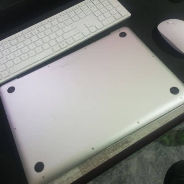 MacBook pro mid 2010 13 inch 5